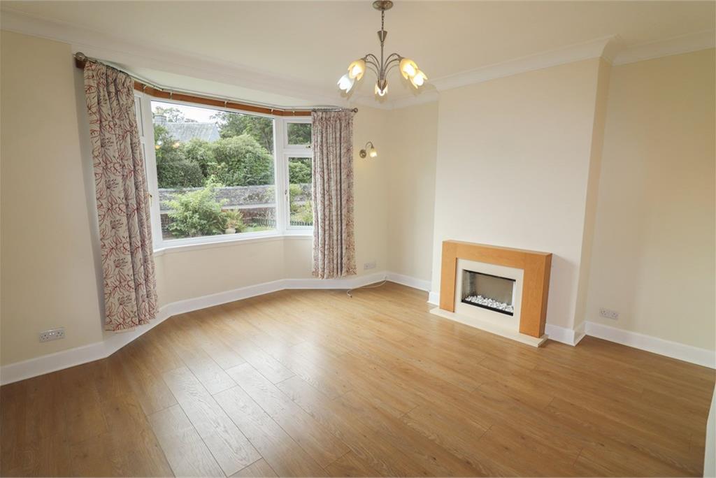 8 Dunmuir Road,
Castle Douglas,
DG7 1LG - image 2