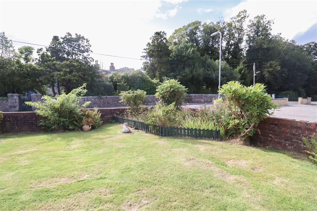 8 Dunmuir Road,
Castle Douglas,
DG7 1LG - image 19