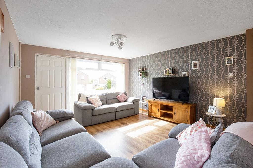 32 Stevenson Road, Penicuik, Midlothian, EH26 0LU - image 2