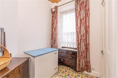 46 (3F1) Elm Row,
Edinburgh,
EH7 4AH - image 19