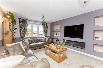37 Blair Road, Calderwood, East Calder, Livingston, EH53 0TU - image 2