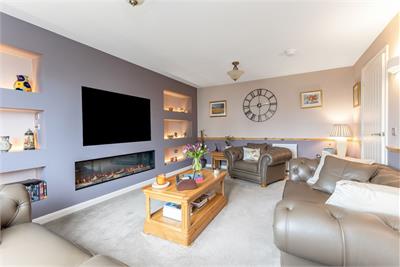 37 Blair Road, Calderwood, East Calder, Livingston, EH53 0TU - image 3