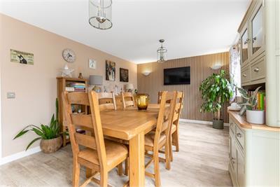 37 Blair Road, Calderwood, East Calder, Livingston, EH53 0TU - image 5