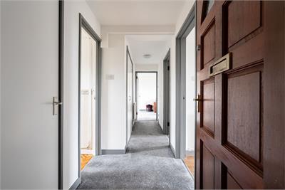 5/7 Kingsknowe Place, Edinburgh, EH14 2EQ - image 8