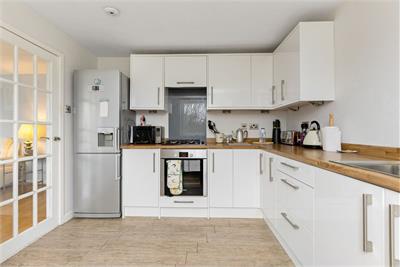 8K Fair-a -Far, Edinburgh, EH4 6QE - image 5