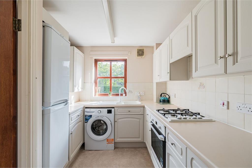 7/7 North Werber Place, Edinburgh, EH4 1TF - image 5