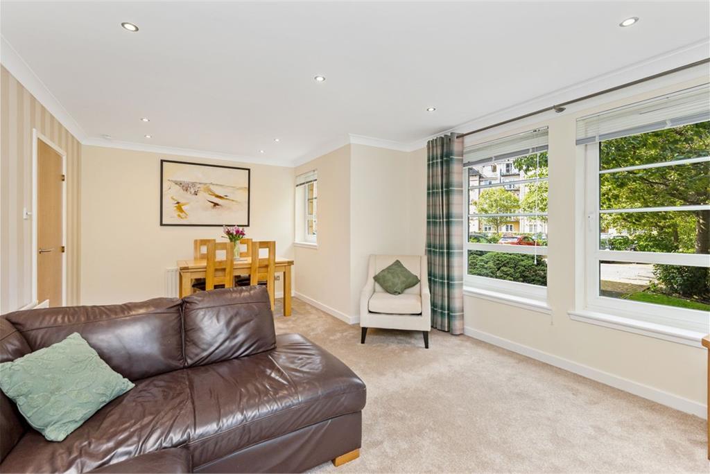 6/4 Powderhall Rigg, Powderhall, Edinburgh, EH7 4GA - image 3