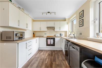 10/6 Ettrickdale Place, Stockbridge, Edinburgh, EH3 5JN - image 4