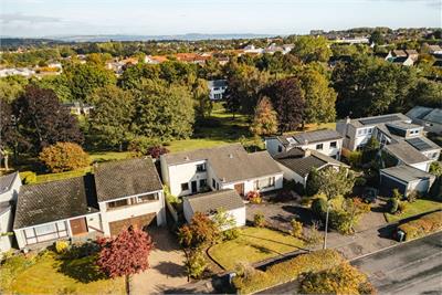 17 Burnbrae, Edinburgh, EH12 8UB - image 2
