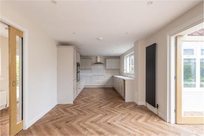 17 Burnbrae, Edinburgh, EH12 8UB - image 13