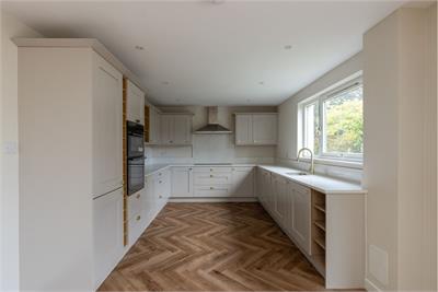 17 Burnbrae, Edinburgh, EH12 8UB - image 9