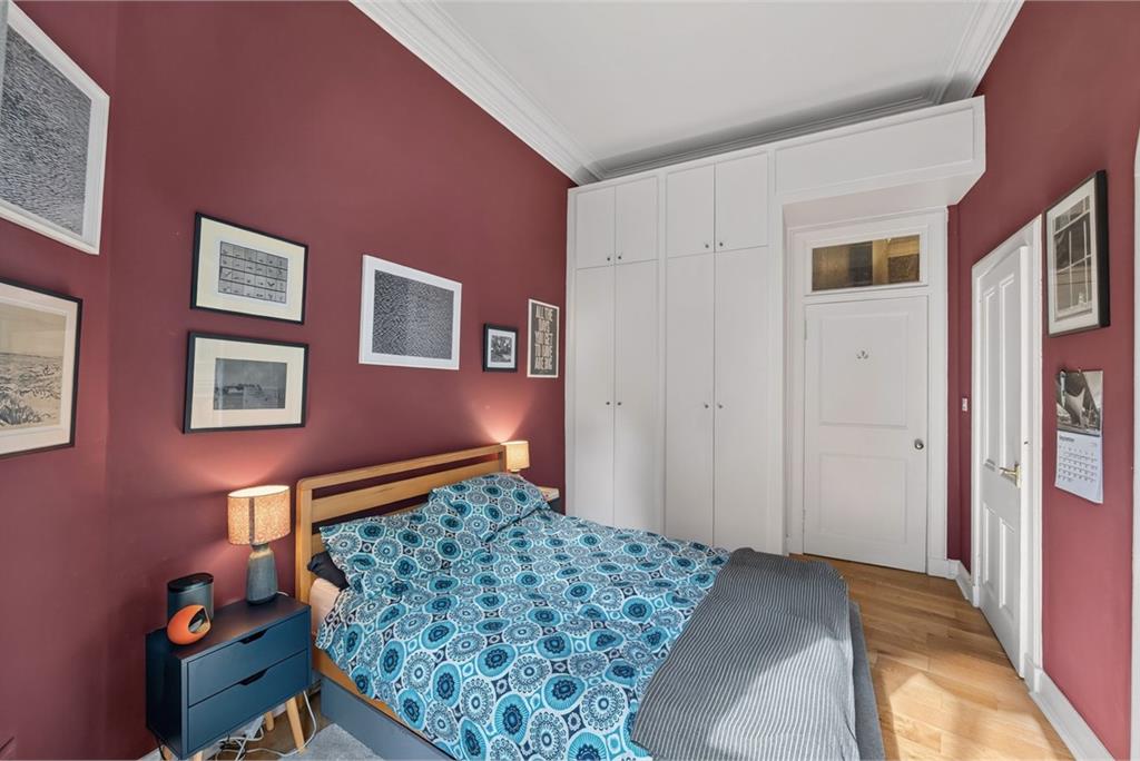 12 Brougham Place, Edinburgh, EH3 9JX - image 12