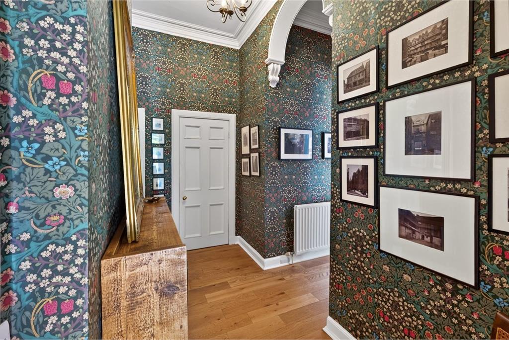 12 Brougham Place, Edinburgh, EH3 9JX - image 10