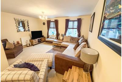 36 Auchenkist Place, Kilwinning, KA13 7NZ - image 3