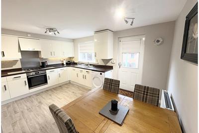 36 Auchenkist Place, Kilwinning, KA13 7NZ - image 5