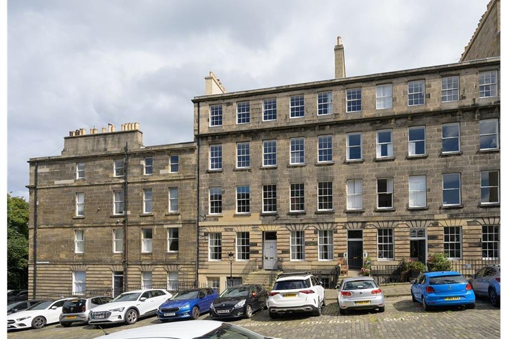 20 Dundonald Street, Edinburgh EH3 6RY - image 2
