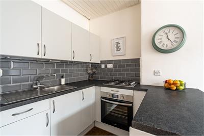 35/11 Buchanan Street, Edinburgh, EH6 8RB - image 5