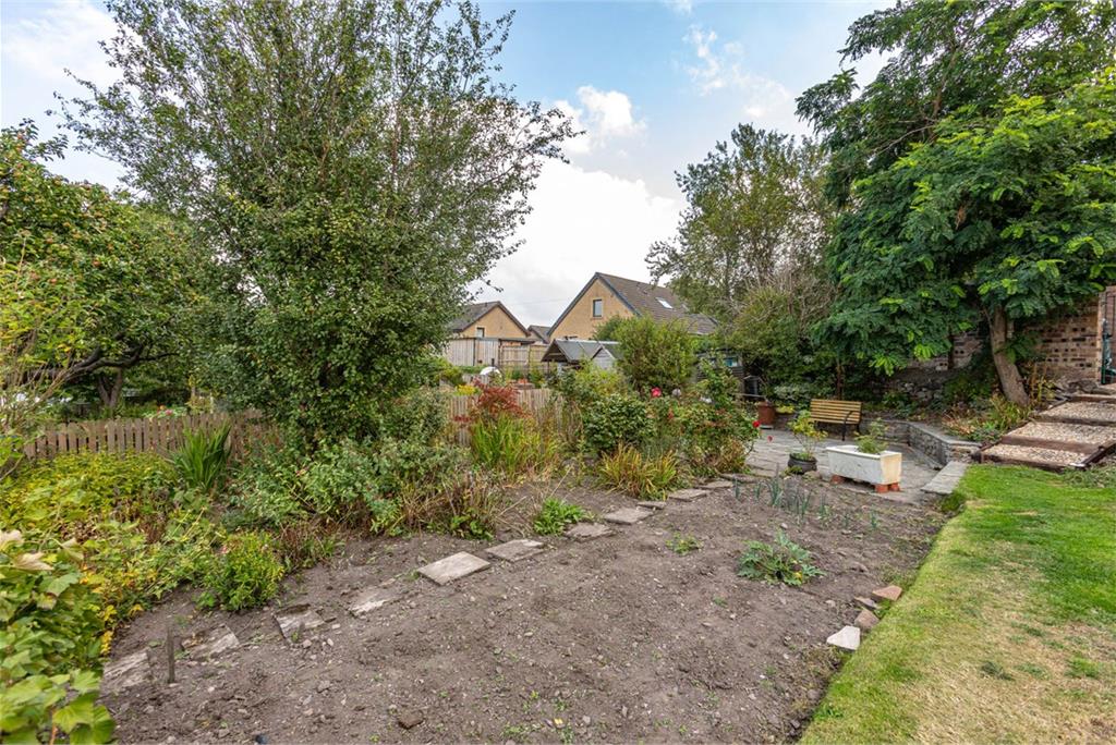 2 Valley View, Teapot Street, Morebattle, Kelso, TD5 8QH - image 2