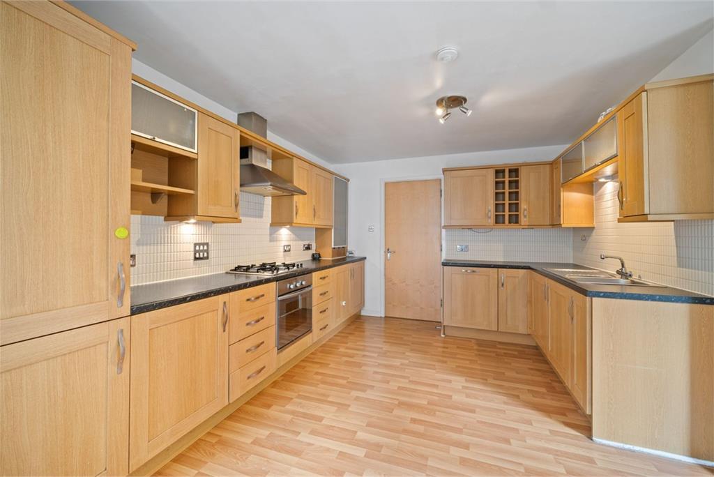 3/2 Wishaw Terrace, Meadowbank, Edinburgh, EH7 6AF - image 8