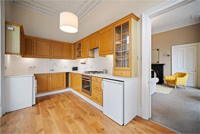 Flat 1, 2 Merchiston Avenue, Merchiston, Edinburgh, EH10 4NU - image 5