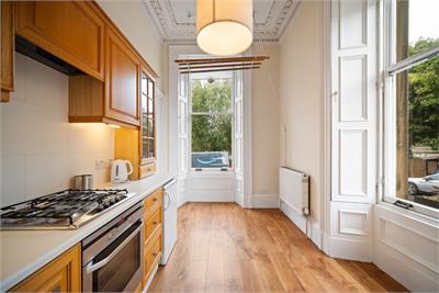 Flat 1, 2 Merchiston Avenue, Merchiston, Edinburgh, EH10 4NU - image 6