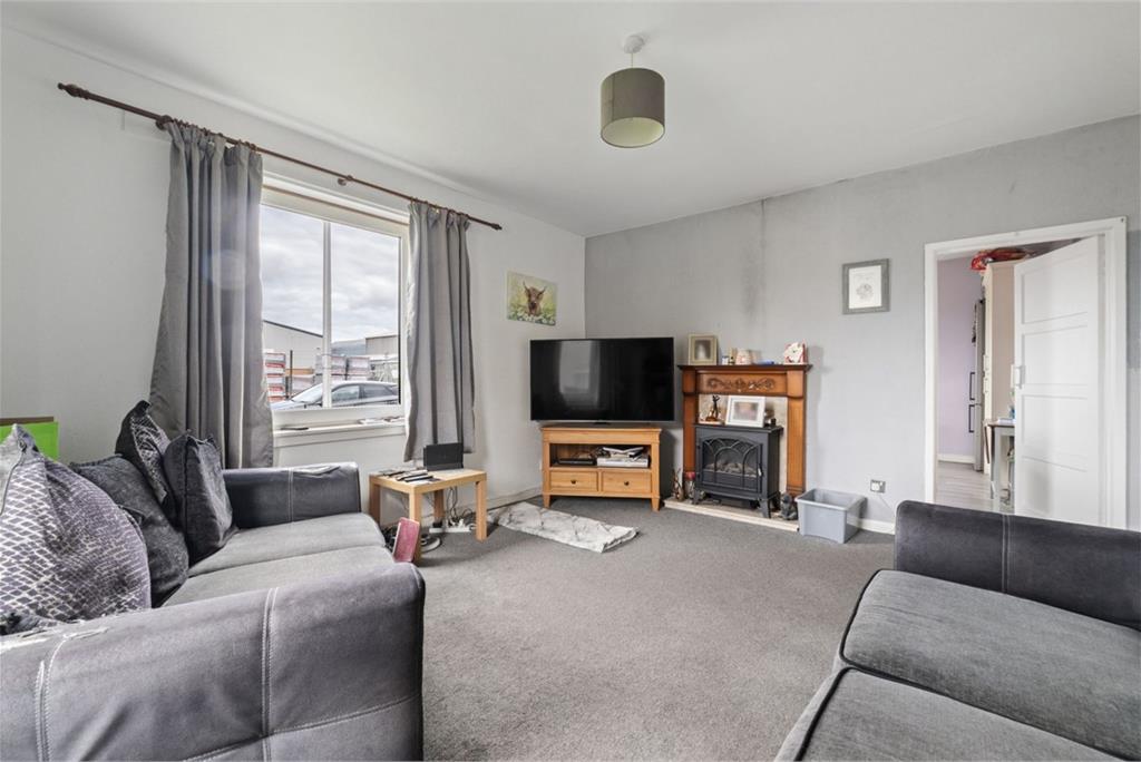 63 Loanburn Avenue, Penicuik, EH26 8BT - image 3