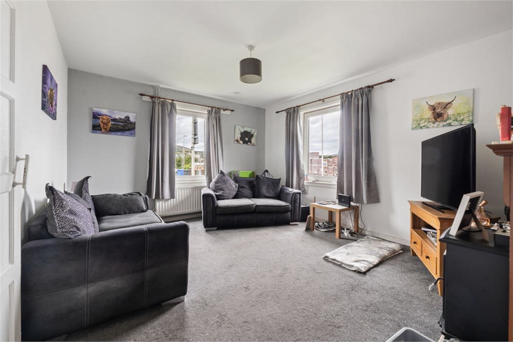 63 Loanburn Avenue, Penicuik, EH26 8BT - image 4