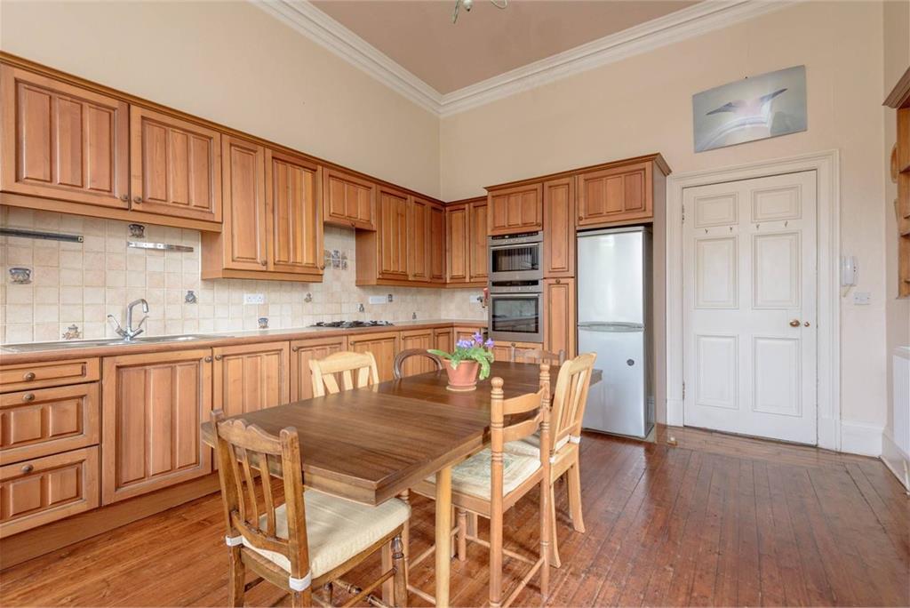 Flat 3, Tusculum, 8 York Road, North Berwick, EH39 4LS - image 11