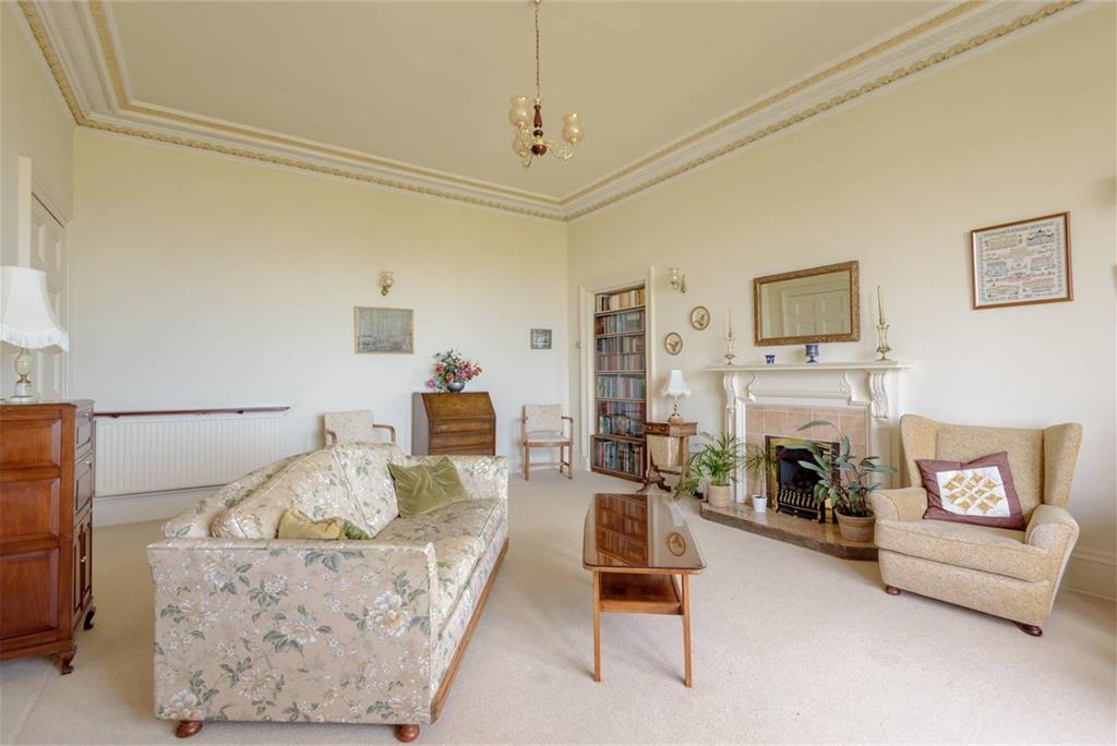 Flat 3, Tusculum, 8 York Road, North Berwick, EH39 4LS - image 4
