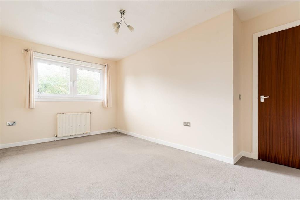 63 Clovenstone Park,
Edinburgh,
EH14 3EY - image 13