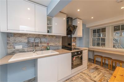 4/1 Carrubber's Close, 135 High Street, Edinburgh, EH1 1SJ - image 3
