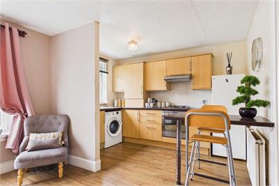 3/2 North Hillhousefield, Leith, Edinburgh, EH6 4HU - image 5