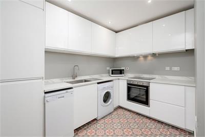 76/4 Raeburn Place, Stockbridge, Edinburgh, EH4 1JH - image 15