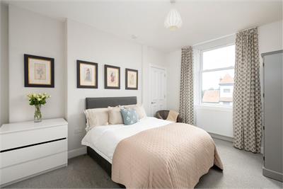76/4 Raeburn Place, Stockbridge, Edinburgh, EH4 1JH - image 7