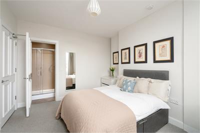 76/4 Raeburn Place, Stockbridge, Edinburgh, EH4 1JH - image 9