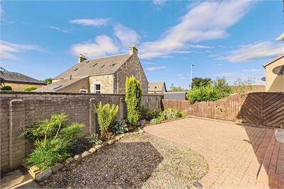 14 Pitcairn Park,
Leuchars,
St. Andrews,
KY16 0HA - image 13