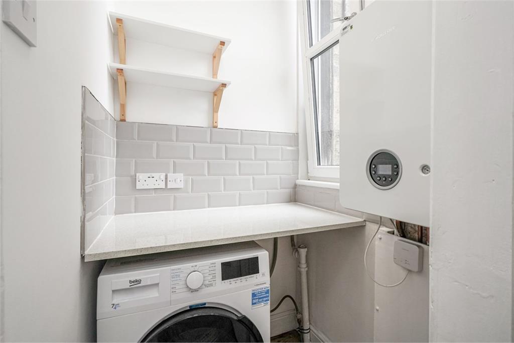 57/1 Dalmeny Street, Edinburgh, EH6 8PQ - image 12