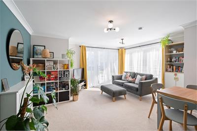 Flat 6, 5, Ashwood Gait, Edinburgh, EH12 8PE - image 2