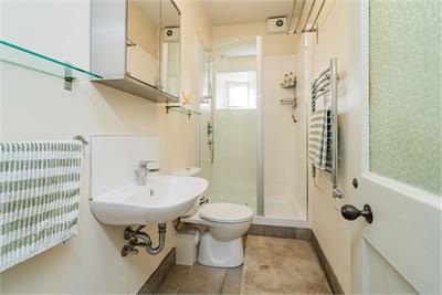 1F1 28 Queen Charlotte Street, Leith, Edinburgh, EH6 6AT - image 12
