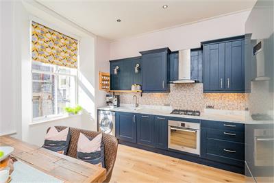 1F1 28 Queen Charlotte Street, Leith, Edinburgh, EH6 6AT - image 5