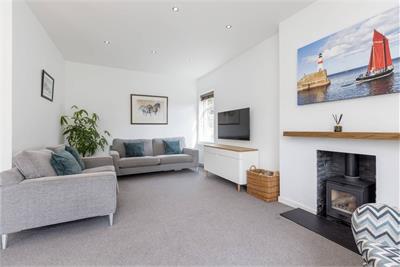 5 Corbiehill Gardens, Edinburgh, EH4 5DS - image 2