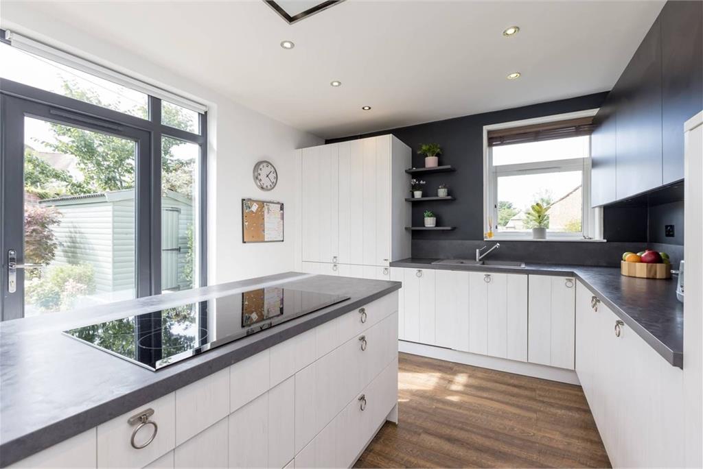 5 Corbiehill Gardens, Edinburgh, EH4 5DS - image 5