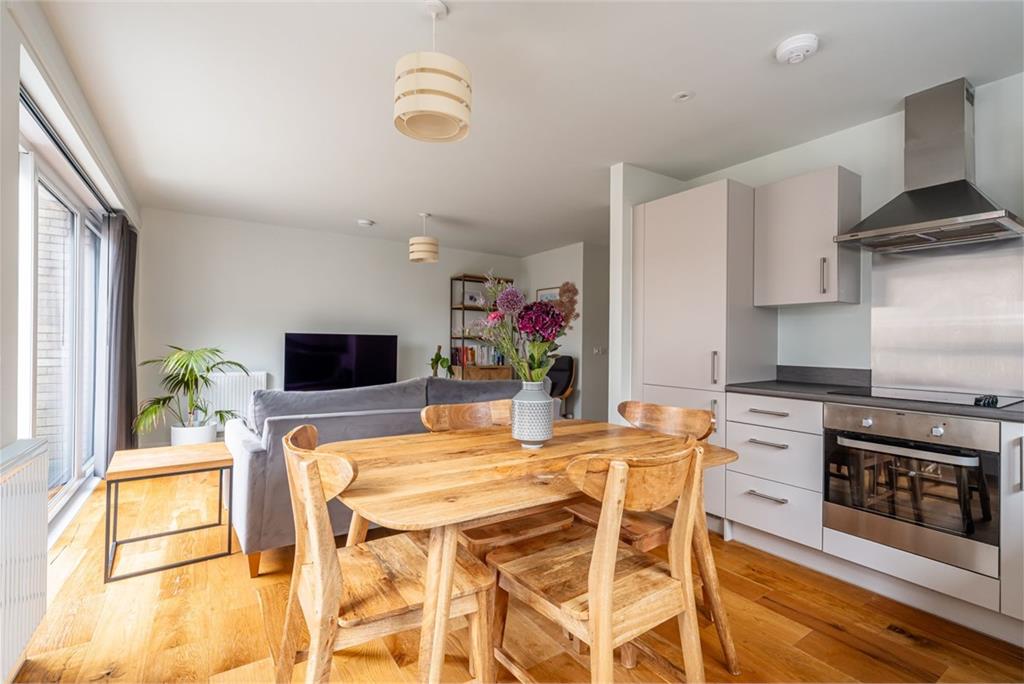 34/20 Shrubhill Walk, Edinburgh, EH7 4FS - image 4