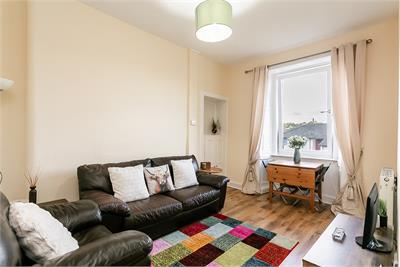 46/16 Albion Road, Edinburgh, EH7 5QU - image 2