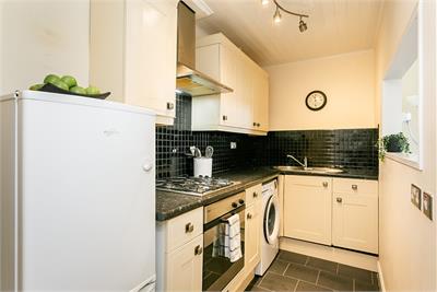 46/16 Albion Road, Edinburgh, EH7 5QU - image 8