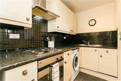 46/16 Albion Road, Edinburgh, EH7 5QU - image 9