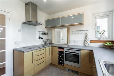 19/6 West Craigs Crescent, Edinburgh, EH12 8NA - image 8