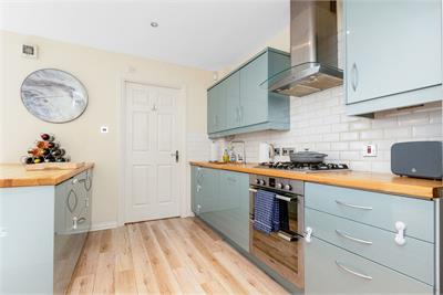 2 Braehead Park, Barnton, Edinburgh, EH4 6AX - image 6