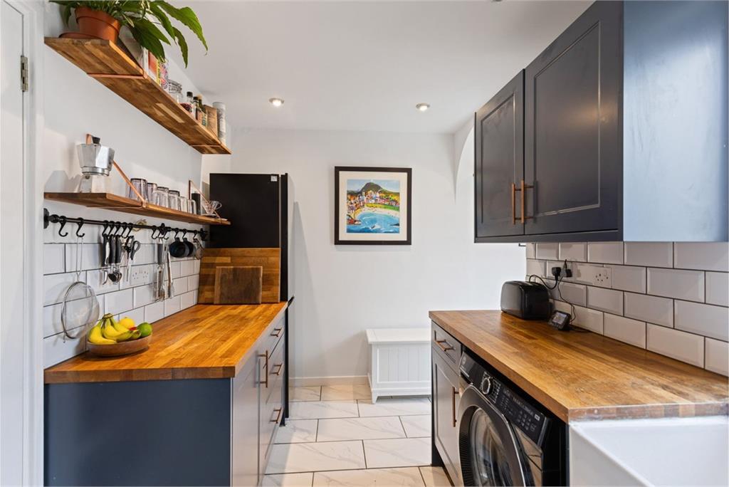 6 South Park, Trinity, Edinburgh, EH6 4SN - image 5