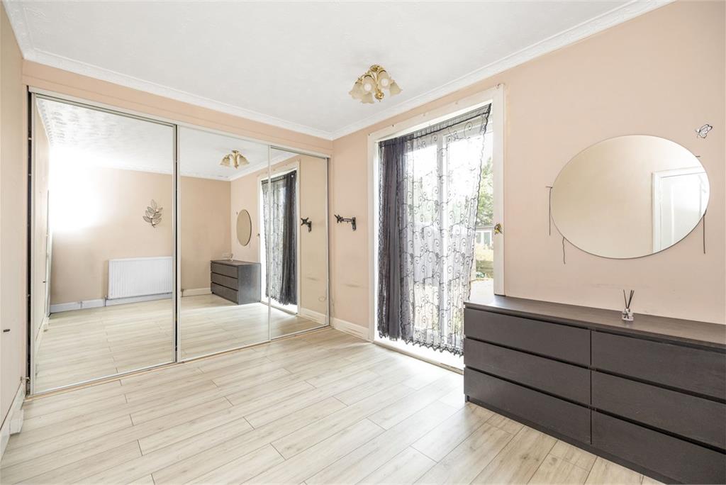 10/1 Sighthill Grove, Edinburgh, EH11 4QN - image 8